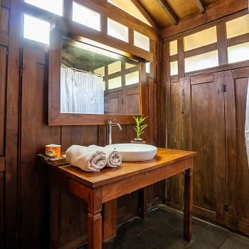 Adikarto House room 4