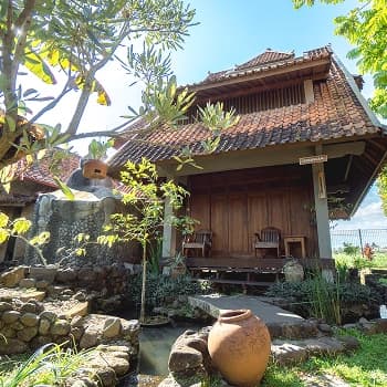 Morangan House room 2