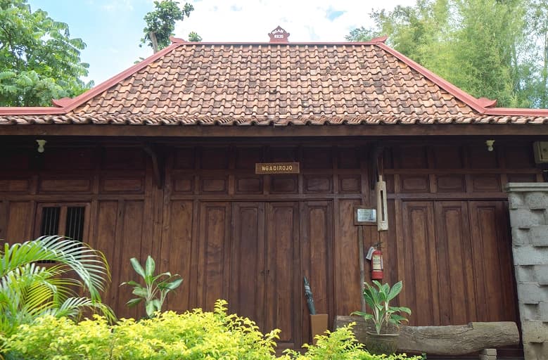 Ngadirojo - 1